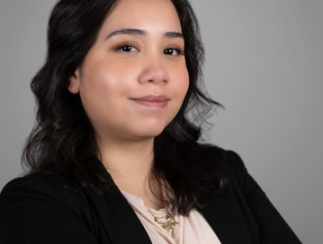 Link to Bio of Domestic Paralegal Evelyn Lazaro who works in the Winston-Salem, NC Family Office of Dummit Fradin.