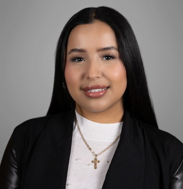 Dafne Castro Legal Assistant